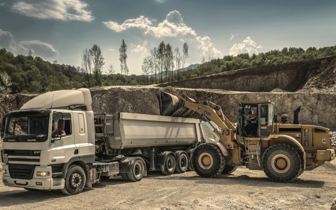 Ładowarka i ciężarówka